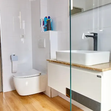 Апартаменты Signature Promenada Нэводари