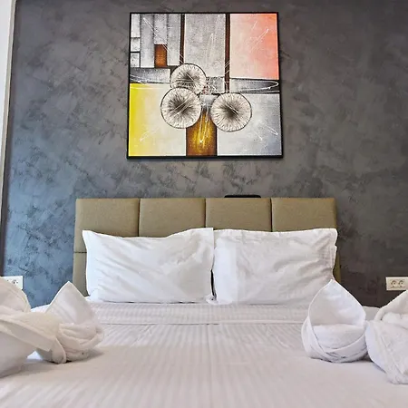 Signature Promenada Апартаменты