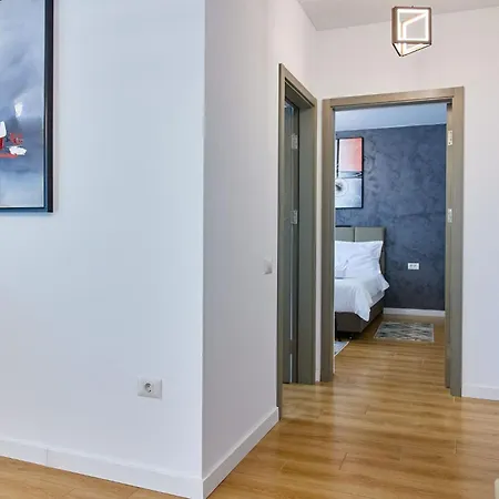 Signature Promenada *