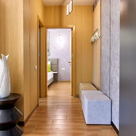 Апартаменты Signature Promenada Нэводари