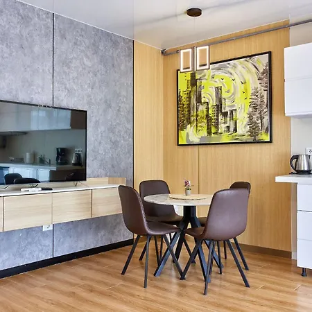 Signature Promenada Apartment