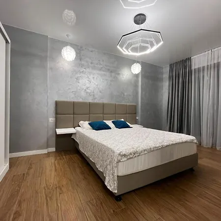 Signature Promenada Apartment *